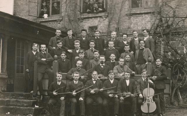 Vallekilde Højskole. Herrekor og orkester - ca. 1910 (B2899)