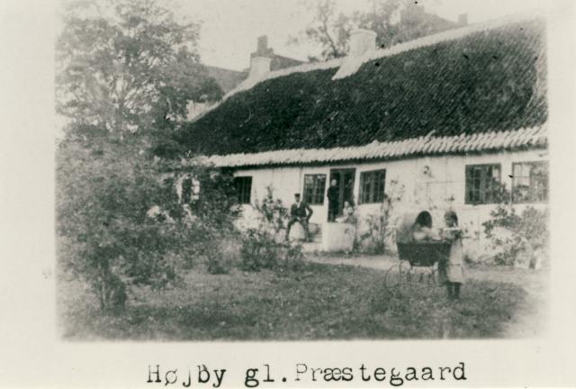 Den gamle Præstegård i Højby - 1905 (B4725)